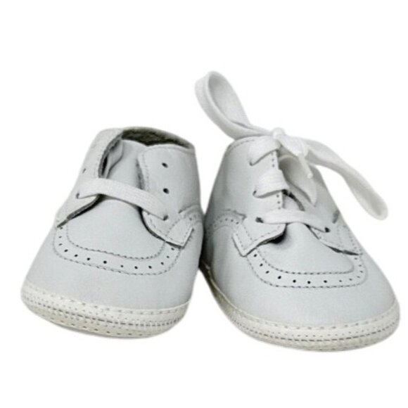 Baby White Leather Lace-Up Shoes Soft Sole Boys or Girls - Picture 4 of 6